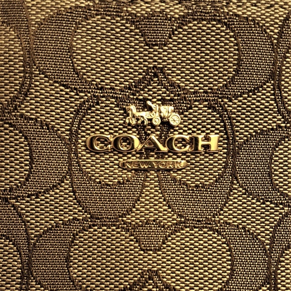 NWT COACH ZIP TOP TOTE IN SIGNATURE JACQUARD - Picture 4 of 8
